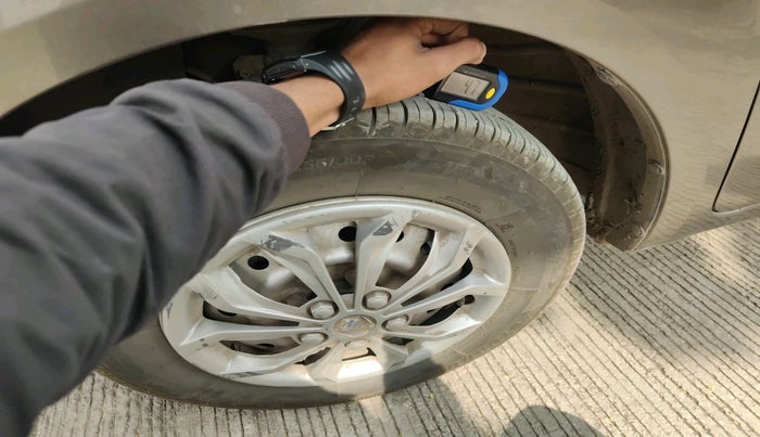 2019 Maruti New Wagon-R LXI CNG (O) 1.0, Petrol, Manual, 50,300 km, tyre