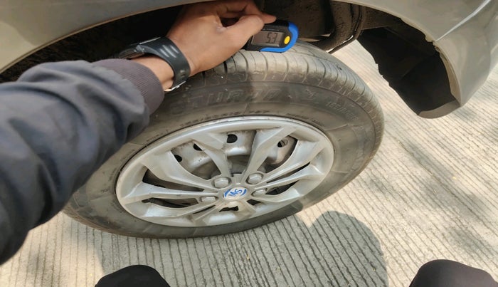 2019 Maruti New Wagon-R LXI CNG (O) 1.0, Petrol, Manual, 50,300 km, tyre