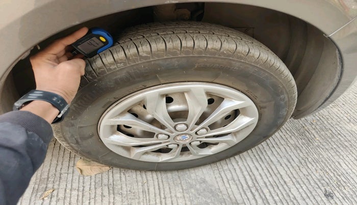 2019 Maruti New Wagon-R LXI CNG (O) 1.0, Petrol, Manual, 50,300 km, tyre