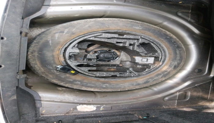 2010 Skoda Superb ELEGANCE 1.8 TSI AT, Petrol, Automatic, 72,496 km, tyre