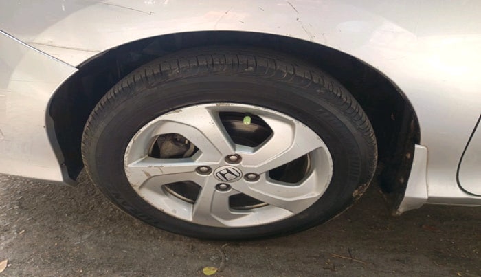 2015 Honda City 1.5L I-VTEC V MT, Petrol, Manual, 1,12,029 km, tyre