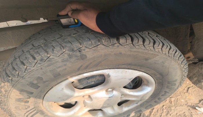 2011 Mahindra Scorpio SLE, Diesel, Manual, 1,15,920 km, tyre