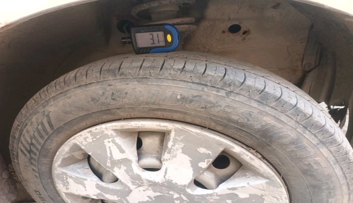 2014 Maruti Wagon R 1.0 LXI CNG, Petrol, Manual, 48,156 km, tyre