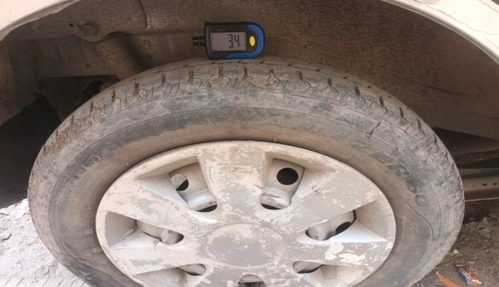 2014 Maruti Wagon R 1.0 LXI CNG, Petrol, Manual, 48,156 km, tyre