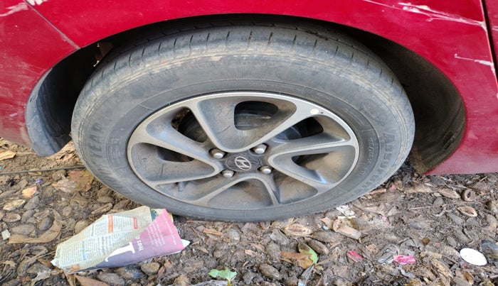 2017 Hyundai Grand i10 ASTA 1.2 KAPPA VTVT, Petrol, Manual, 83,261 km, tyre