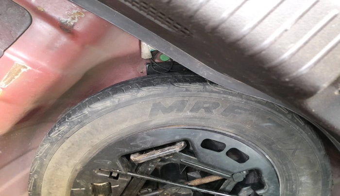 2010 Hyundai i10 MAGNA 1.2, Petrol, Manual, 1,55,831 km, tyre