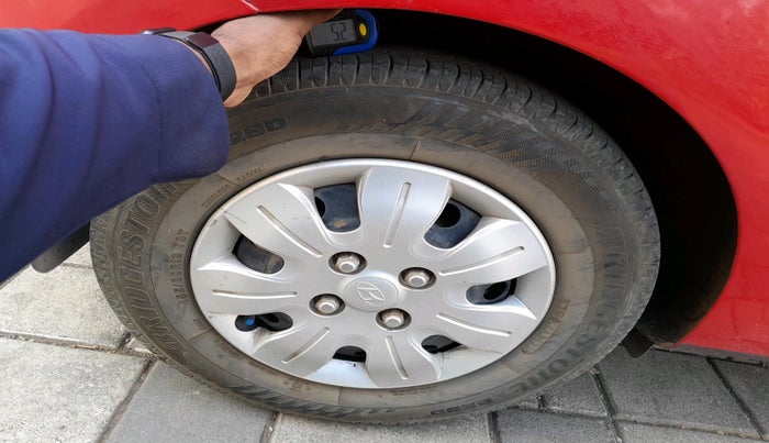 2010 Hyundai i10 MAGNA 1.2, Petrol, Manual, 1,55,831 km, tyre