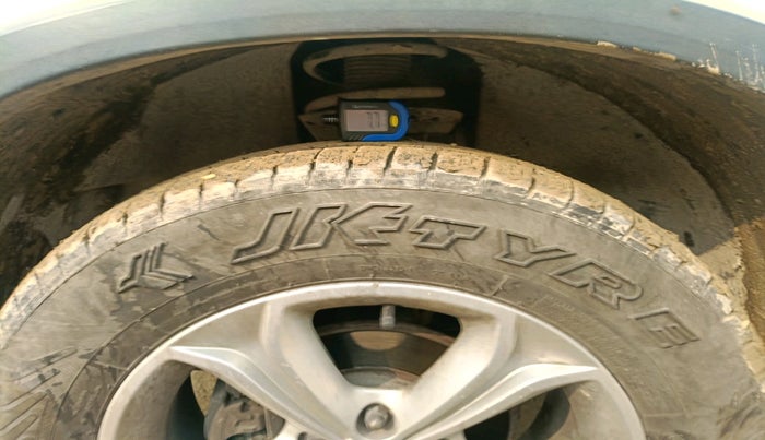 2019 Tata Harrier XT 2.0L KRYOTEC, Diesel, Manual, 56,413 km, tyre