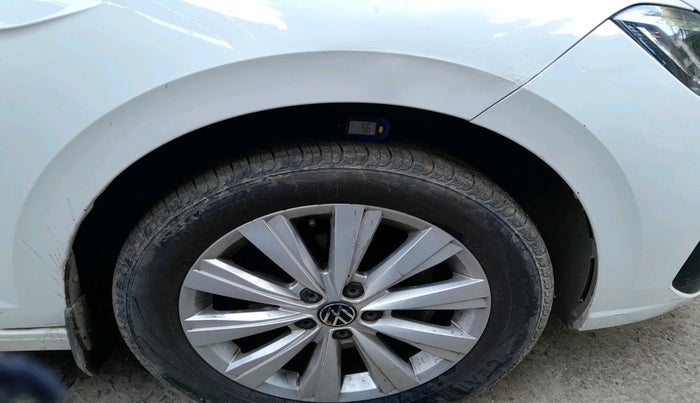 2022 Volkswagen VIRTUS HIGHLINE TSI 1.0 MT, Petrol, Manual, 14,011 km, tyre