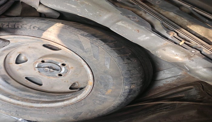 2011 Chevrolet Beat PS DIESEL, Diesel, Manual, 2,54,934 km, tyre