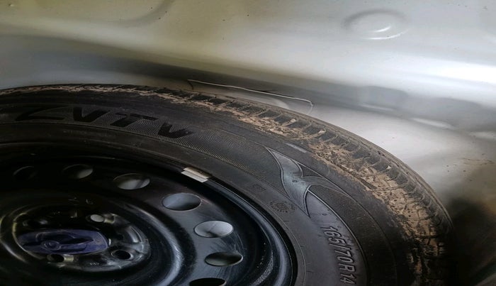 2019 Maruti New Wagon-R VXI (O) 1.2 AMT, Petrol, Automatic, 97,292 km, tyre