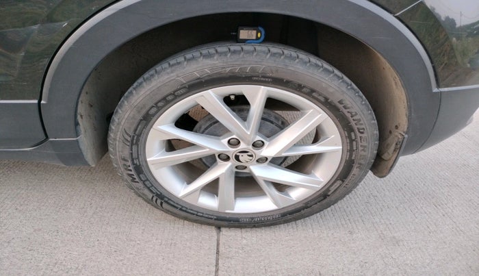 2023 Skoda KUSHAQ STYLE 1.5L TSI DSG, Petrol, Automatic, 18,115 km, tyre