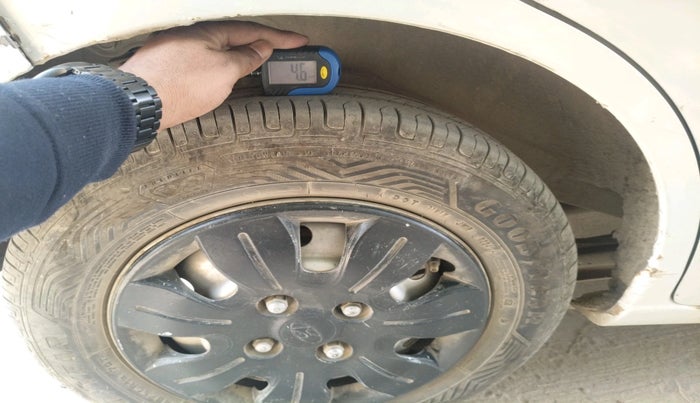 2015 Maruti Wagon R 1.0 LXI, Petrol, Manual, 52,948 km, tyre