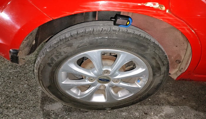 2011 Ford Figo ZXI 1.2 PETROL, Petrol, Manual, 92,120 km, tyre