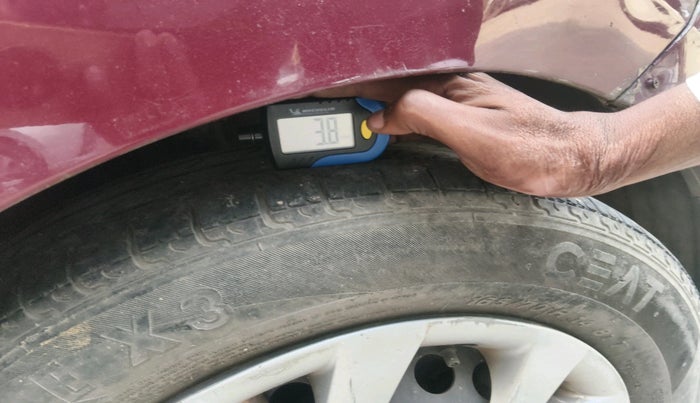 2014 Hyundai Grand i10 SPORTZ 1.2 KAPPA VTVT, Petrol, Manual, 1,83,267 km, tyre