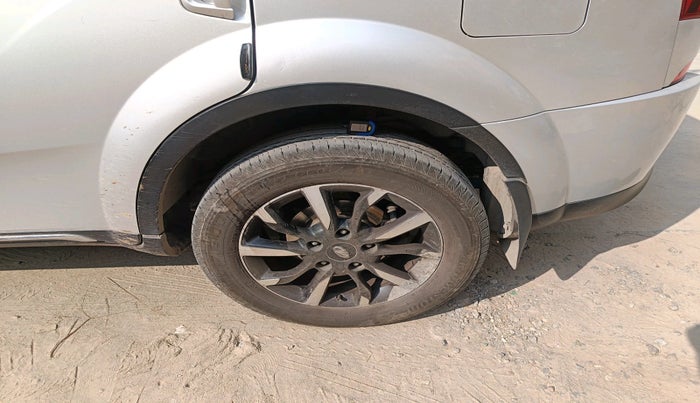 2021 Mahindra XUV500 W11, Diesel, Manual, 86,522 km, tyre