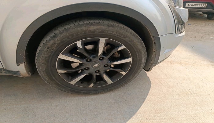 2021 Mahindra XUV500 W11, Diesel, Manual, 86,522 km, tyre