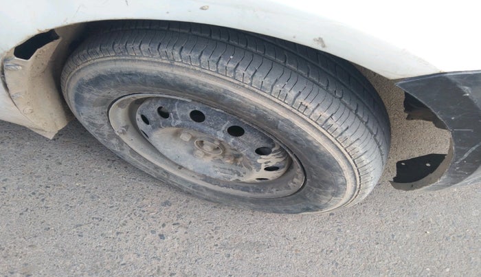 2012 Maruti Swift VDI, Diesel, Manual, 1,39,723 km, tyre