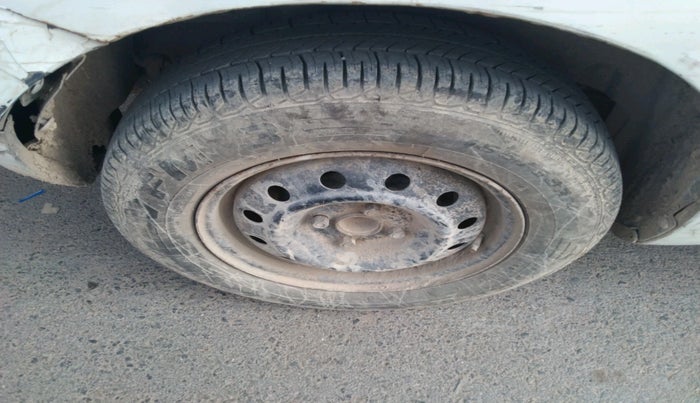 2012 Maruti Swift VDI, Diesel, Manual, 1,39,723 km, tyre