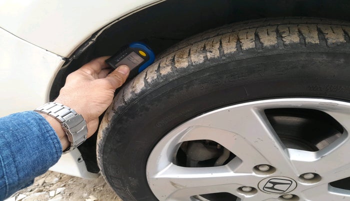 2014 Honda City 1.5L I-VTEC V MT, Petrol, Manual, 1,55,135 km, tyre