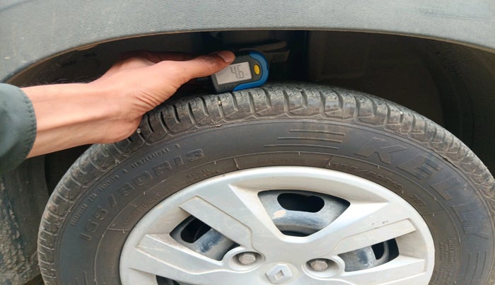 2017 Renault Kwid RXT 1.0 AMT, Petrol, Automatic, 69,239 km, tyre