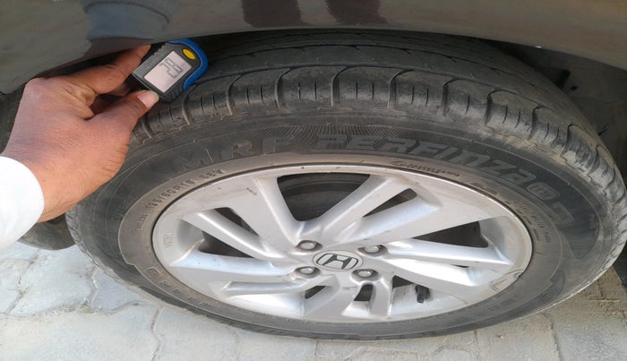 2015 Honda Jazz 1.2L I-VTEC V, Petrol, Manual, 79,519 km, tyre