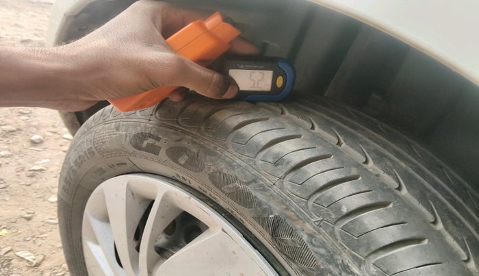 2017 Maruti Swift VXI O, Petrol, Manual, 58,980 km, tyre