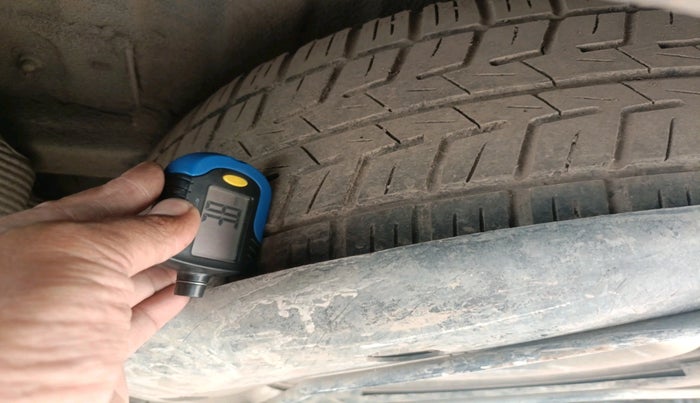 2014 Renault Duster 85 PS RXL DIESEL, Diesel, Manual, 1,16,244 km, tyre