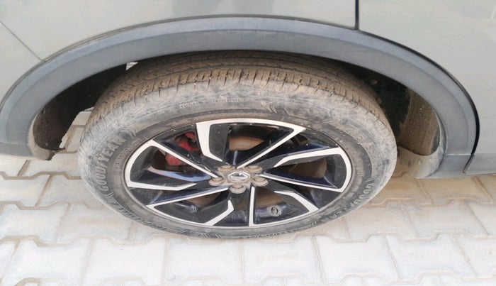 2021 MG ASTOR SAVVY 1.3 TURBO AT S RED, Petrol, Automatic, 29,390 km, tyre