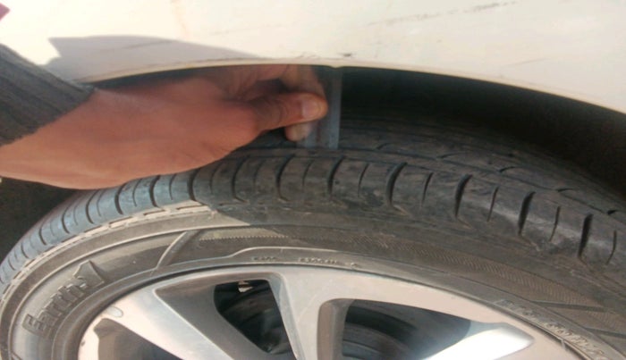 2015 Hyundai Elite i20 ASTA 1.2, Petrol, Manual, 77,034 km, tyre