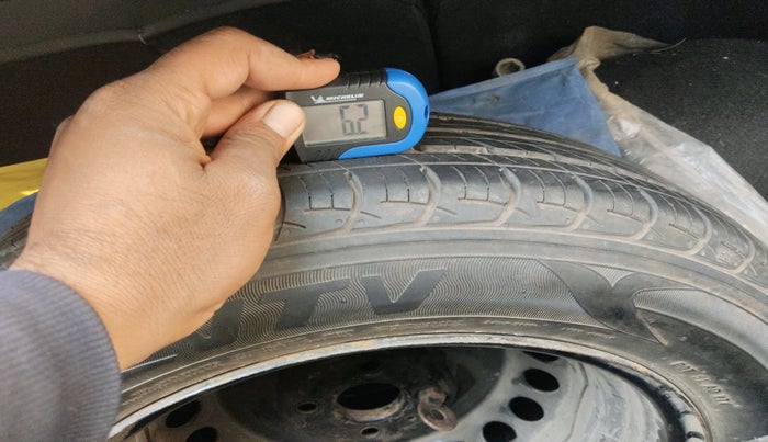 2016 Maruti Baleno ALPHA PETROL 1.2, Petrol, Manual, 1,30,795 km, tyre