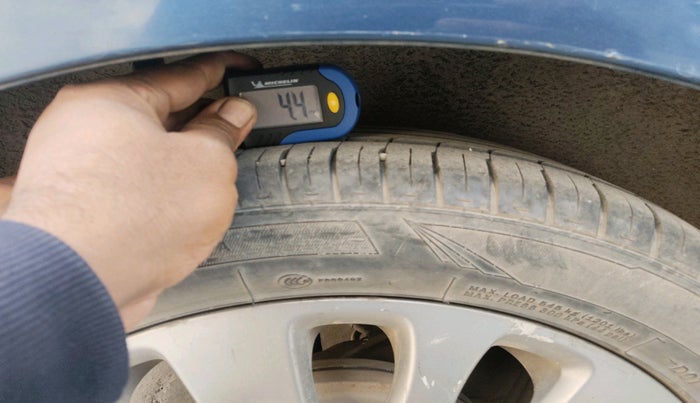 2016 Maruti Baleno ALPHA PETROL 1.2, Petrol, Manual, 1,30,795 km, tyre