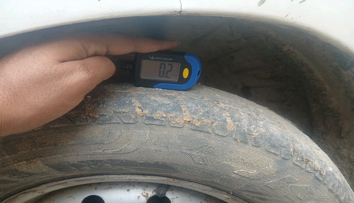 2011 Maruti Wagon R 1.0 LXI, Petrol, Manual, 1,50,373 km, tyre