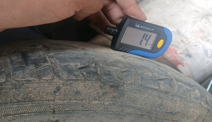 2011 Maruti Wagon R 1.0 LXI, Petrol, Manual, 1,50,373 km, tyre