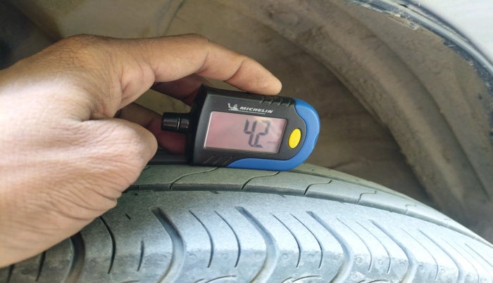 2016 Honda City 1.5L I-VTEC V MT, Petrol, Manual, 1,16,598 km, tyre