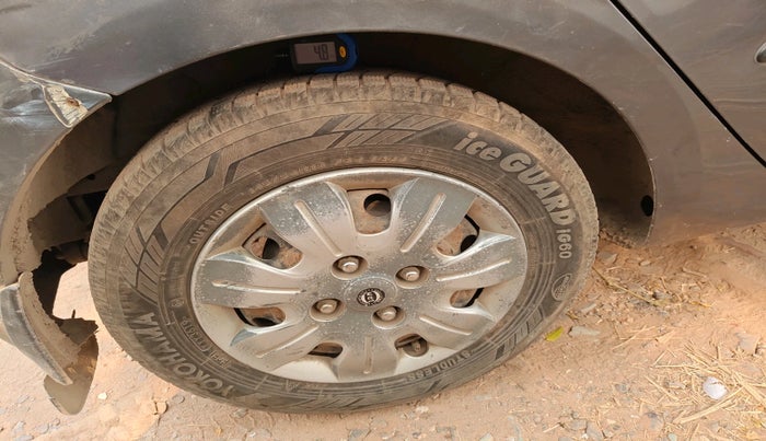 2013 Hyundai i10 ERA 1.1, Petrol, Manual, 96,693 km, tyre