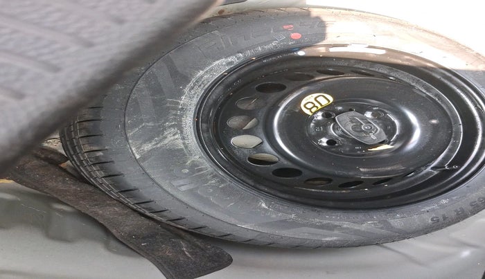 2022 Maruti Baleno ZETA PETROL 1.2, Petrol, Manual, 29,091 km, tyre