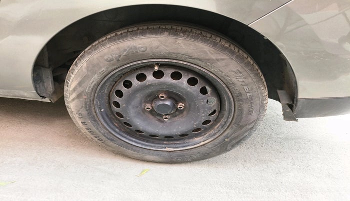 2015 Renault Lodgy 85 PS RXE 8 STR, Diesel, Manual, 90,001 km, tyre