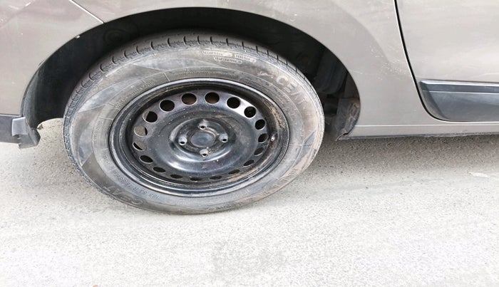 2015 Renault Lodgy 85 PS RXE 8 STR, Diesel, Manual, 90,001 km, tyre