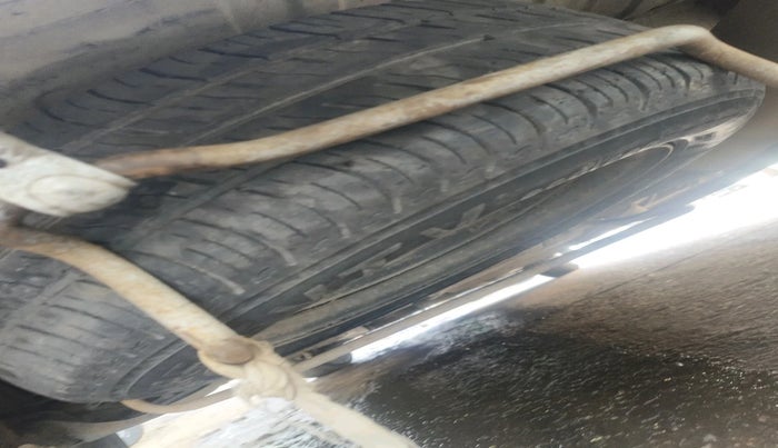 2012 Maruti Ertiga VDI, Diesel, Manual, 2,12,053 km, tyre