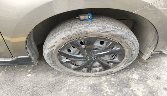 2018 Maruti Swift VXI AMT, Petrol, Automatic, 26,692 km, tyre