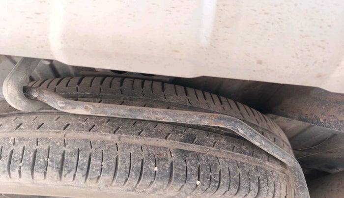 2019 Maruti XL6 ALPHA MT, Petrol, Manual, 1,37,000 km, tyre