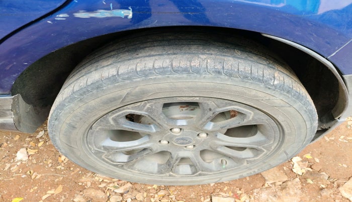 2018 Ford Ecosport TITANIUM + 1.5L DIESEL, Diesel, Manual, 1,56,881 km, tyre