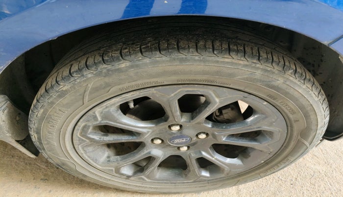 2018 Ford Ecosport TITANIUM + 1.5L DIESEL, Diesel, Manual, 1,56,881 km, tyre