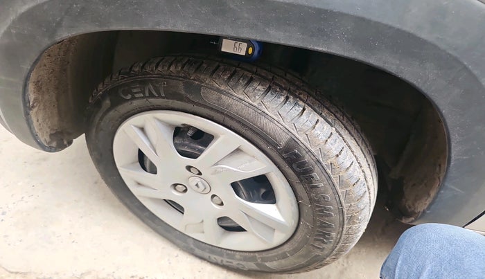 2024 Renault Kwid RXL(O) 1.0L, Petrol, Manual, 4,683 km, tyre