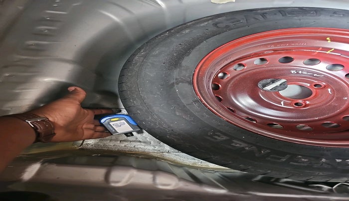 2024 Renault Kwid RXL(O) 1.0L, Petrol, Manual, 4,683 km, tyre