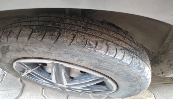 2018 Maruti Wagon R 1.0 LXI CNG, Petrol, Manual, 74,986 km, tyre