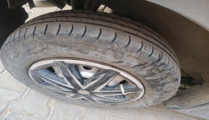 2018 Maruti Wagon R 1.0 LXI CNG, Petrol, Manual, 74,986 km, tyre