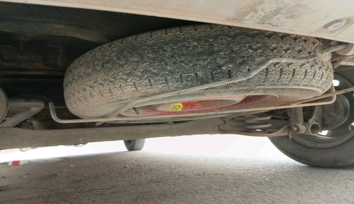 2022 Renault TRIBER RXT, Petrol, Manual, 40,024 km, tyre