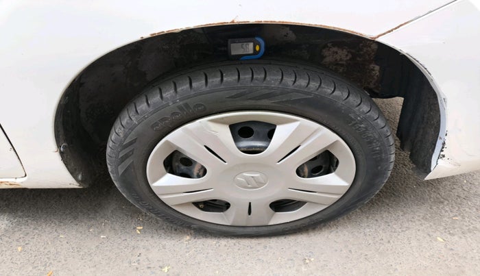 2010 Maruti Wagon R 1.0 LXI, Petrol, Manual, 1,86,974 km, tyre